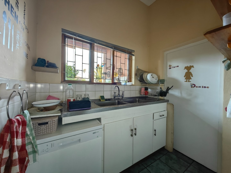 6 Bedroom Property for Sale in Glenlilly Western Cape